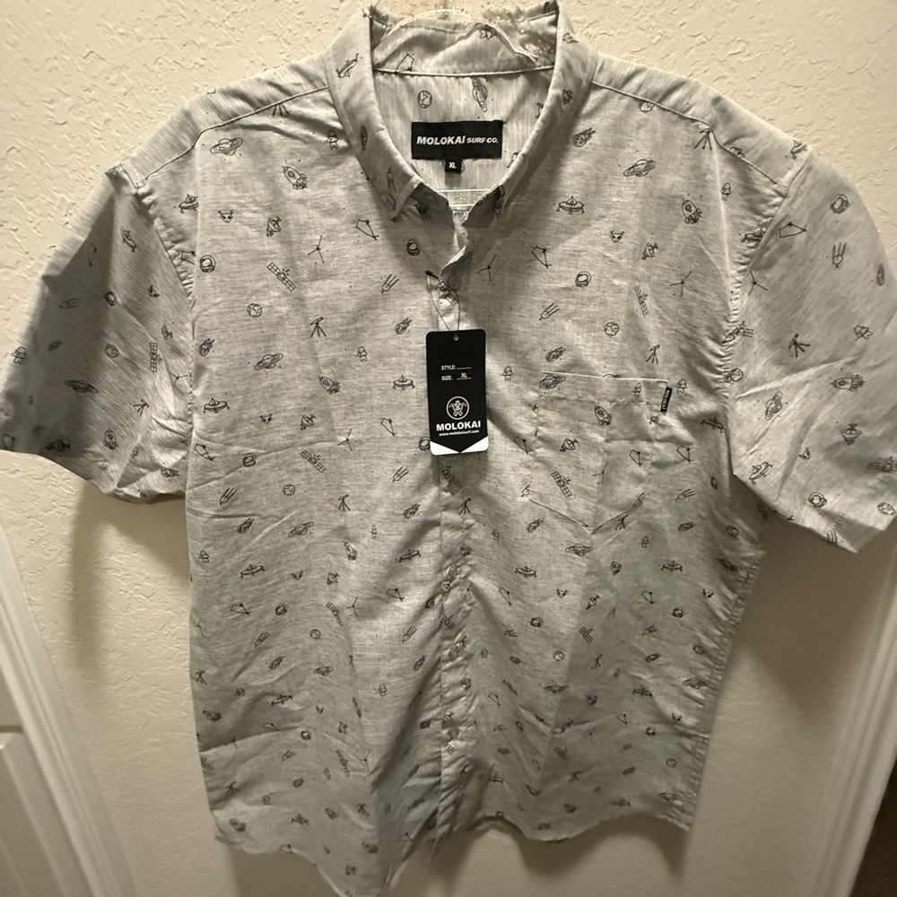MoLokai Gray Casual Button Down Shirt Modern Style size XL spaceship outer space